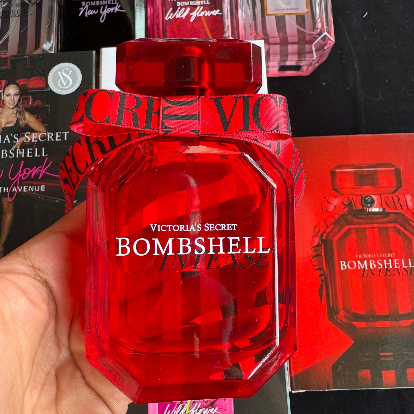 VICTORIA SECRET BOMBSHELL