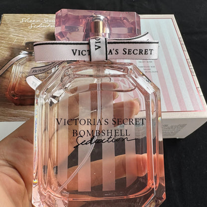 VICTORIA SECRET BOMBSHELL